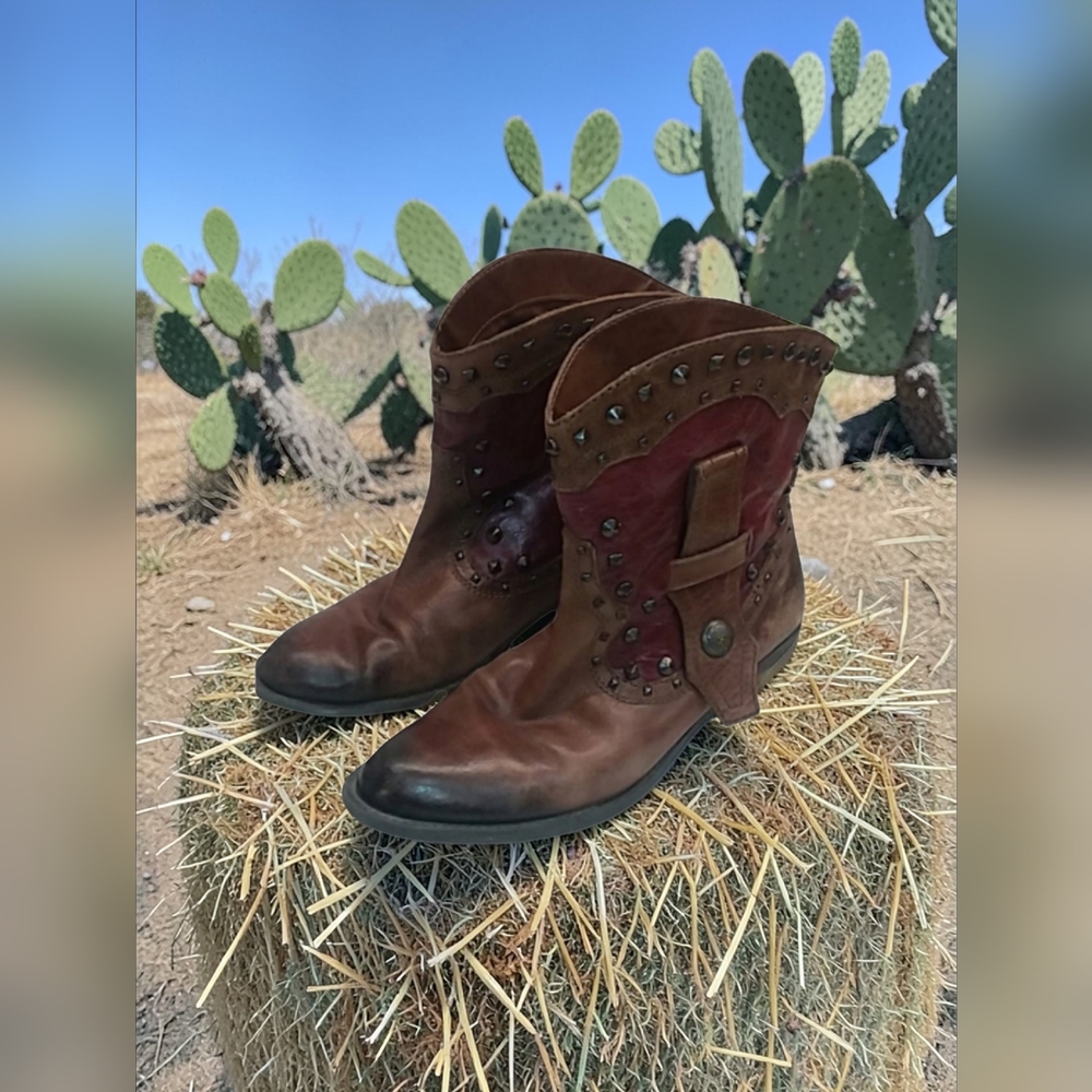 Vince Camuto womens boots